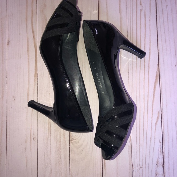 Stuart Weitzman Patent Leather Heels - Picture 3 of 8